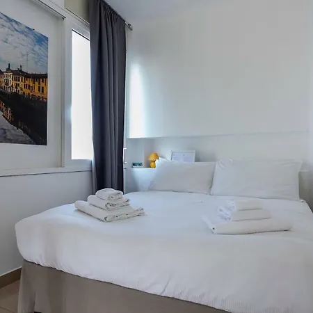 Italianway-santa Radegonda Apartamento Milán